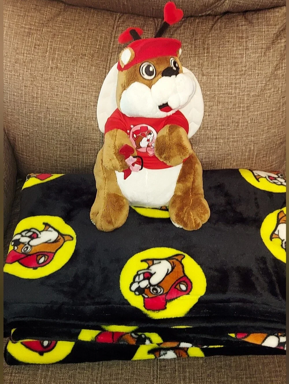 Plush Stuffed Buc-ee's Beaver Bear & Plush Blanket Throw